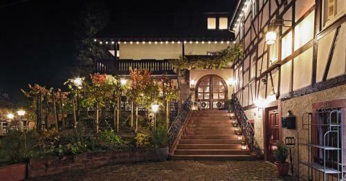 Hotel Restaurant Paradeism�hle