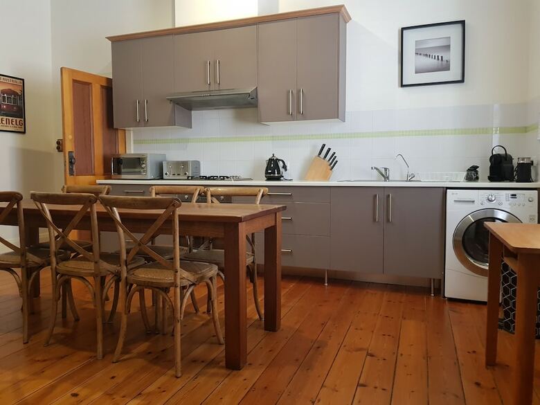 Apartamentos Adelaide Accommodation