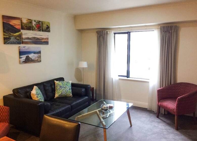 Zodiak's King Bed In Central & Stylish Apartment