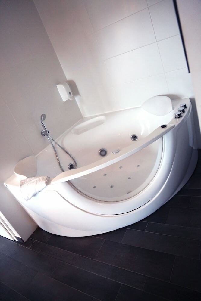 Hotel Verone Rocourt