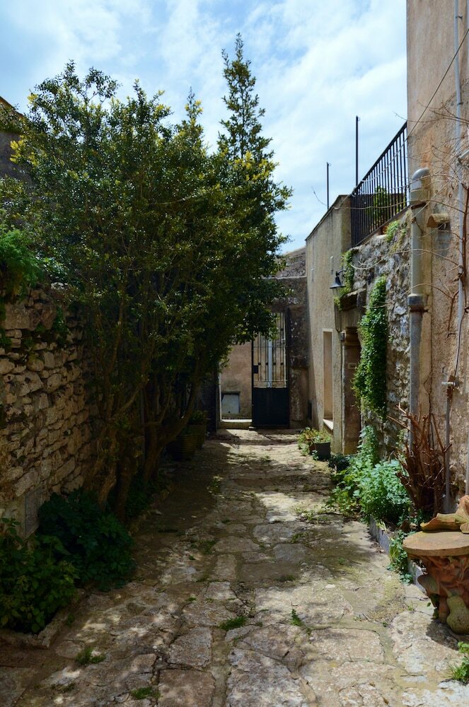 Hotel Casa Romeo - Relax Nel Cuore Di Erice