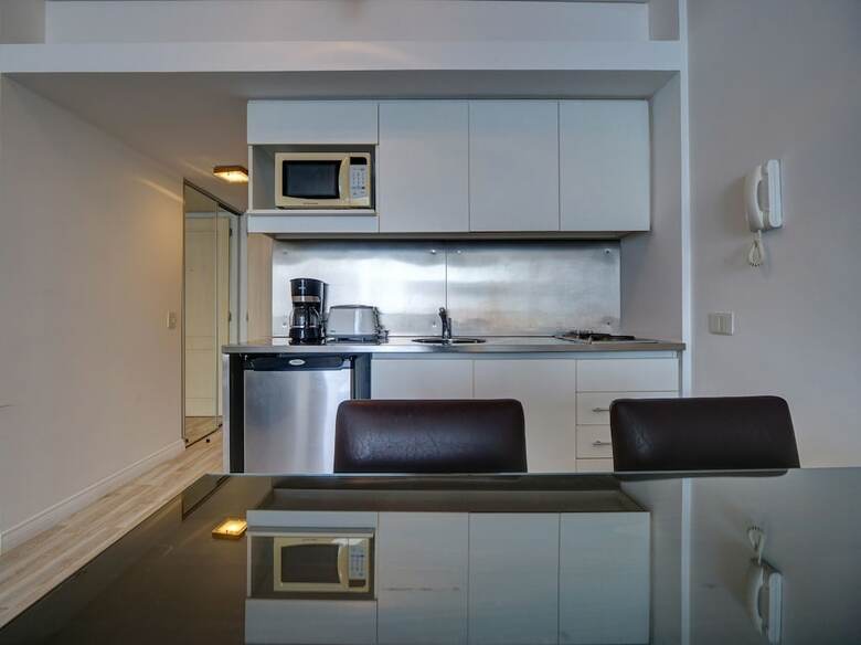 Apartamentos Cabello Square