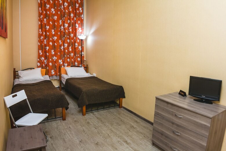Hostal At Sunny's Hostel