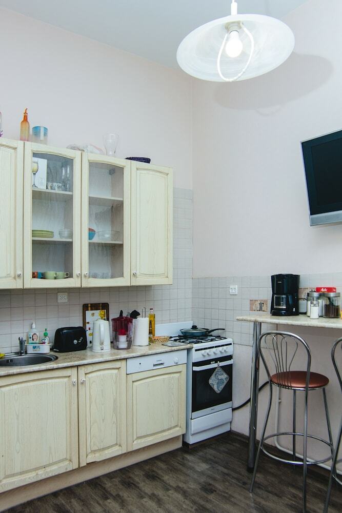Hostal At Sunny's Hostel