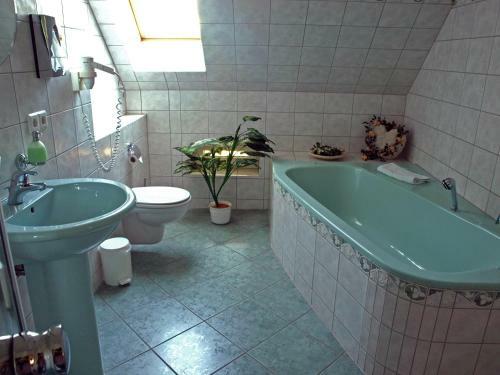 Hotel & Restaurant Waldschl�sschen
