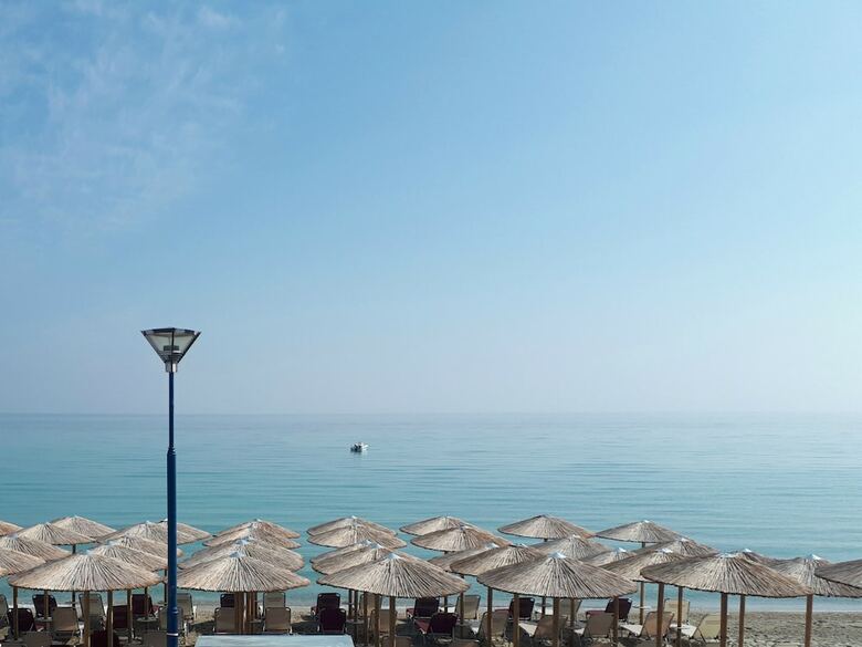 Summer Beach Hotel