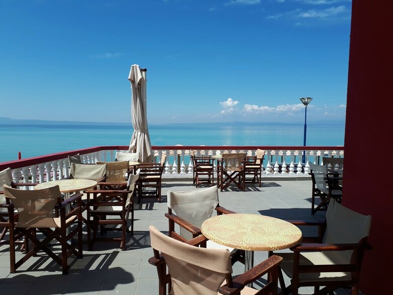 Summer Beach Hotel
