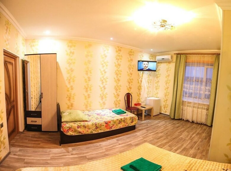 Hotel Mega