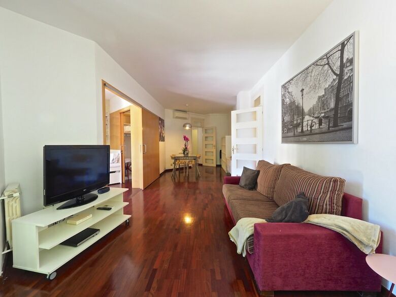 Apartamentos Barcelonaforrent The Gaudi Suites
