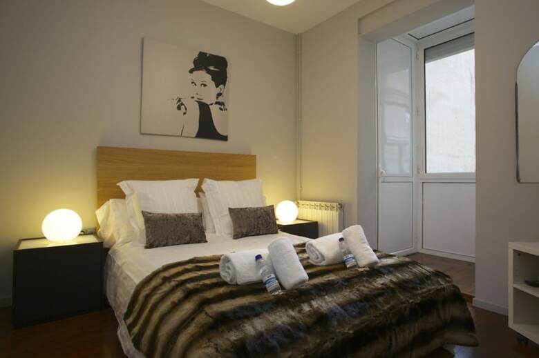 Apartamentos Barcelonaforrent The Gaudi Suites