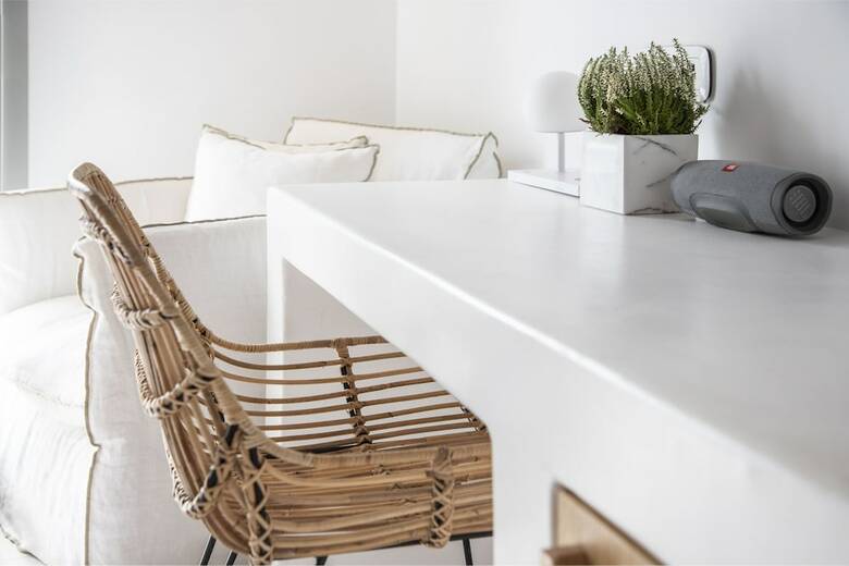 Adorno Beach Hotel & Suites