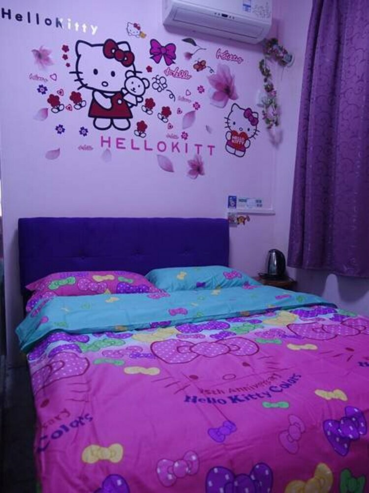 Hostal Wood Hostel