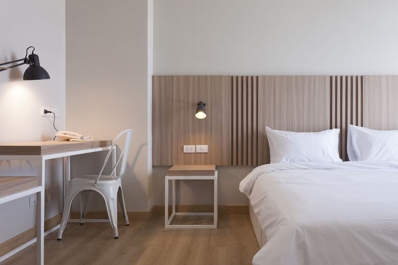 Easy Hotel 2