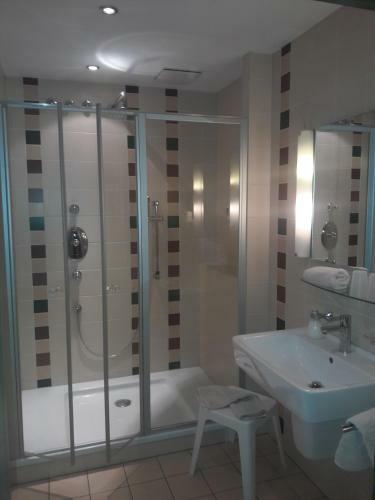 Hostal Hotel Zrenner