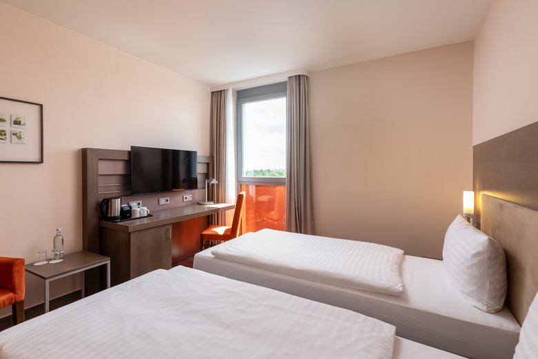 Intercityhotel Berlin Brandenburg Airport