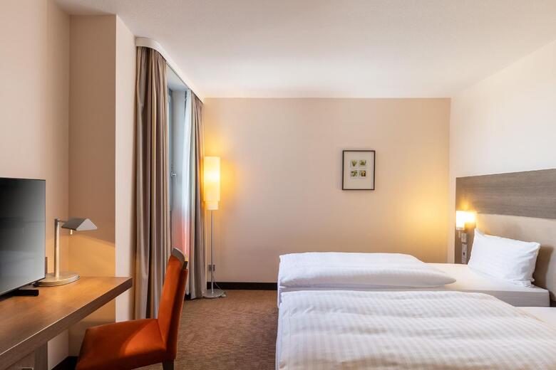 Intercityhotel Berlin Brandenburg Airport
