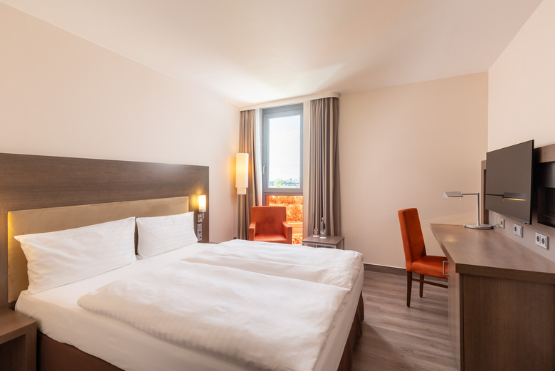 Intercityhotel Berlin Brandenburg Airport