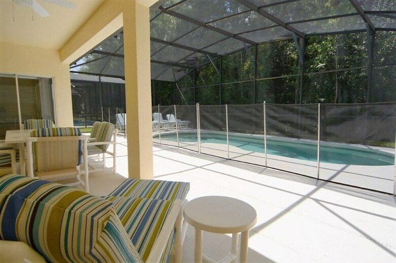 Cumbrian Lakes 1219 - Six Bedroom Villa With Private Pool