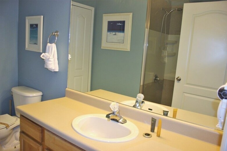 Runaway Beach Club 21202 - Two Bedroom Condo