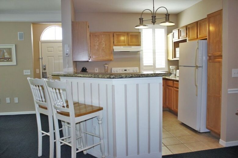 Runaway Beach Club 21202 - Two Bedroom Condo