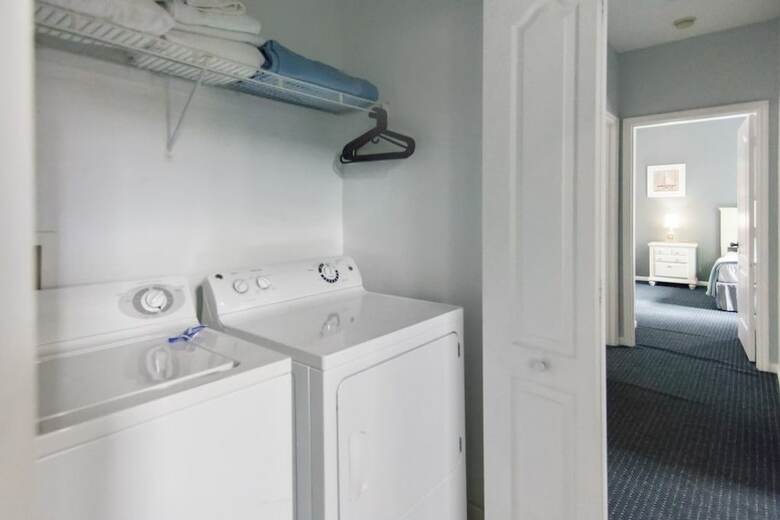Runaway Beach Club 2202 - Three Bedroom Condo
