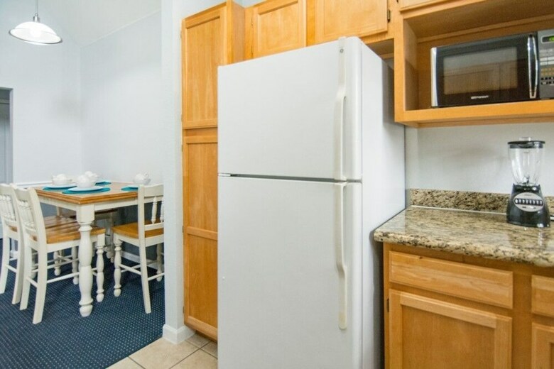 Runaway Beach Club 2202 - Three Bedroom Condo