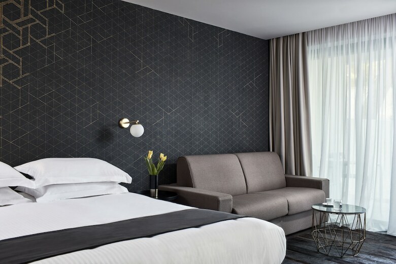 Azur Hotel