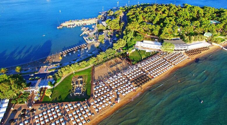 Azur Hotel