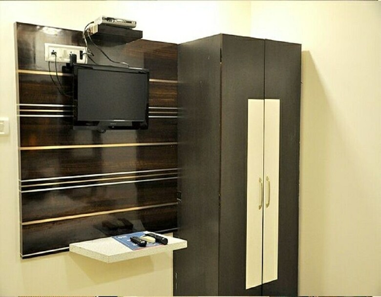 Hotel Room Maangta 122 - Andheri East