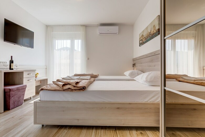 Aparthotel Almare Apartments  Budva
