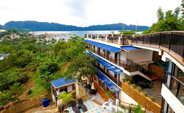 Hotel Skylodge Resort