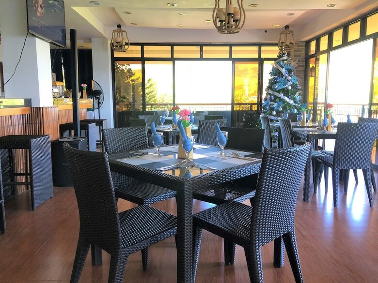 Hotel Skylodge Resort