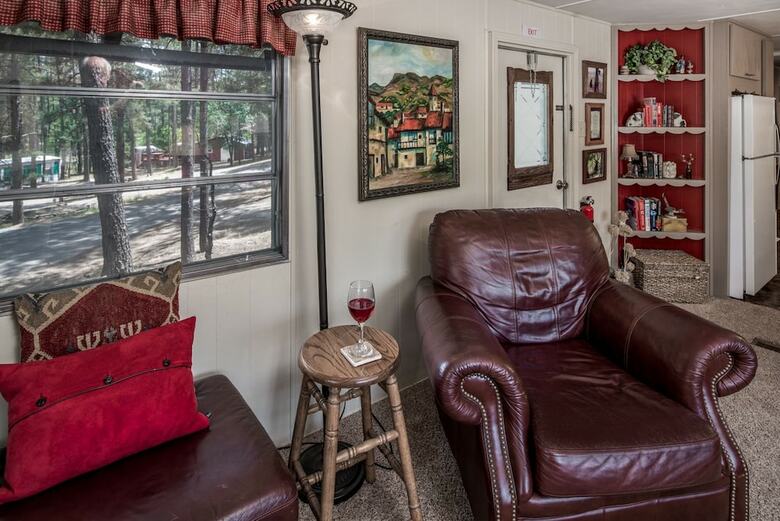 Rogers Roost - Three Bedroom Cabin