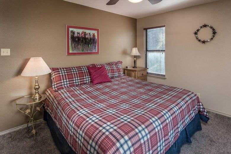 Chelsea House - Three Bedroom Cabin