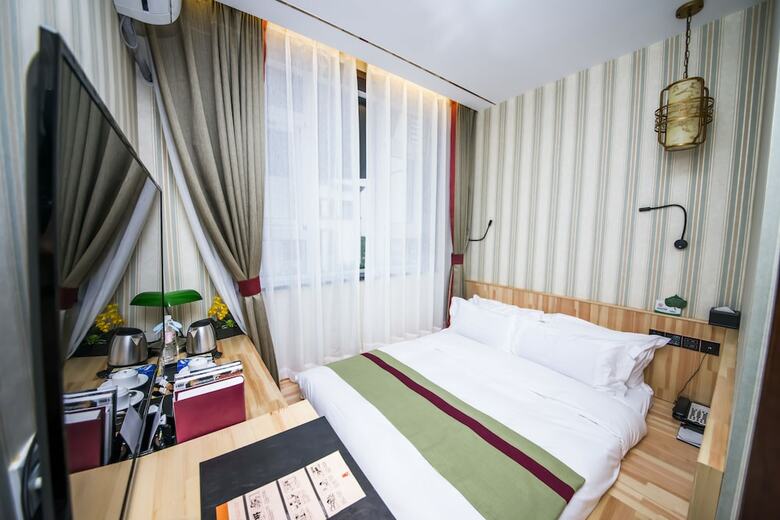Mg Hotel
