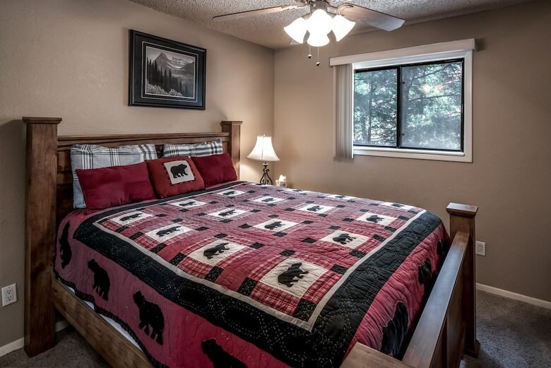 Caudle - Three Bedroom Cabin