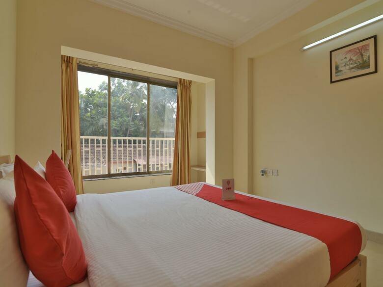 Hotel Oyo 12993 Pramila Court