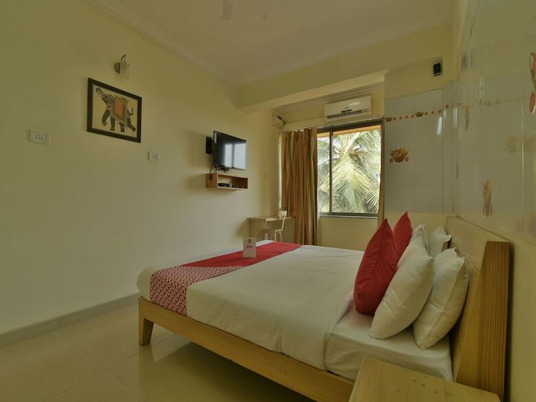 Hotel Oyo 12993 Pramila Court
