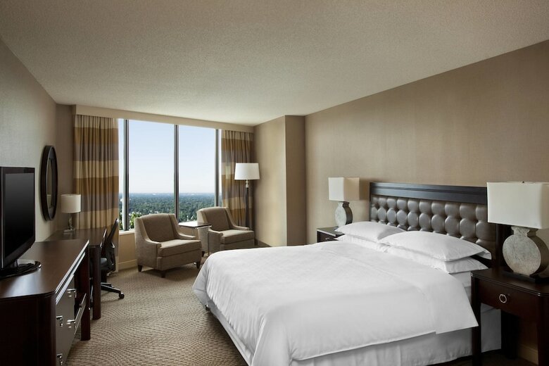 Hotel Sheraton Greensboro At Four Seasons