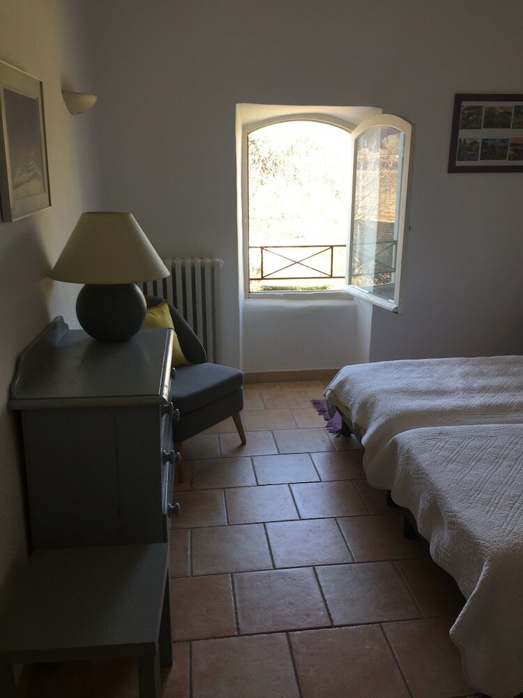 Hotel Chambres D'h�tes Et Mas - Les Bouisserettes