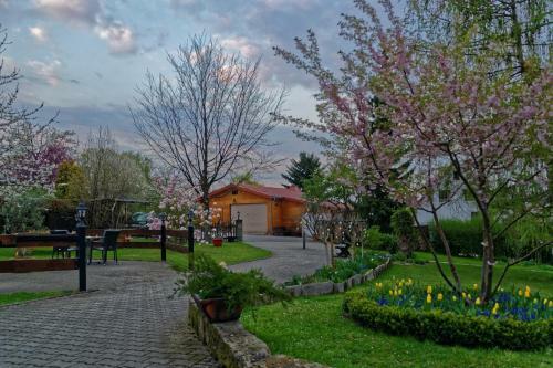 Hostal Pension Am Kirschberg