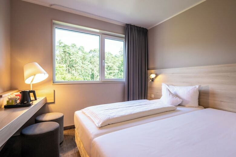 Serways Hotel Feucht Ost