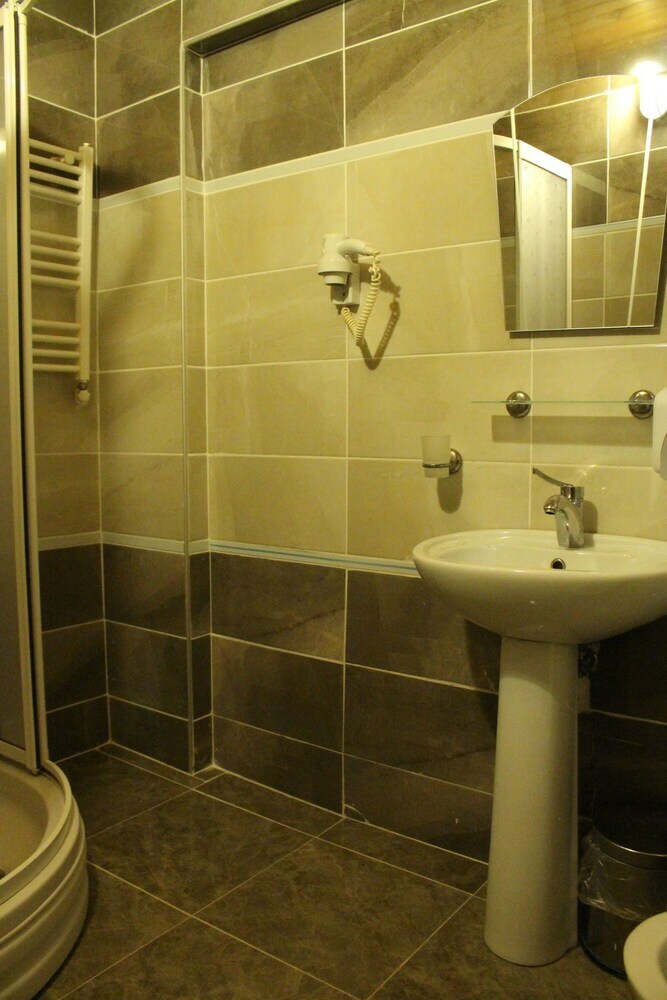 Ozkan Hotel