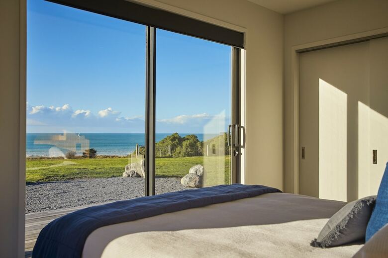 Cabana Glenburn Coastal Retreat - Adults Only