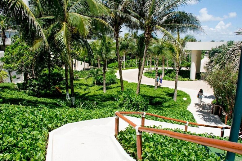 Ocean Front Condo In Hotel Zone