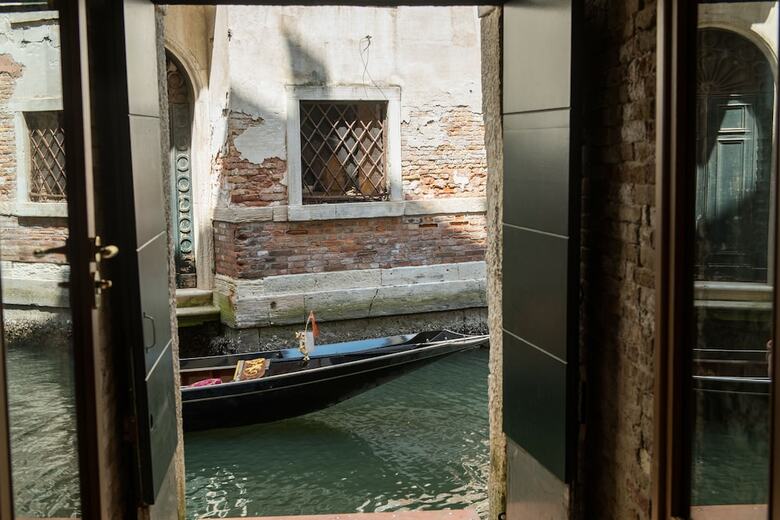 Locanda Leon Bianco On The Grand Canal