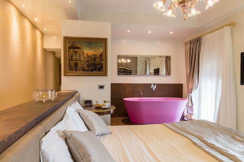Locanda Leon Bianco On The Grand Canal