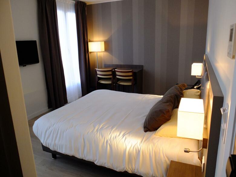 Hotel H�tel De Flore