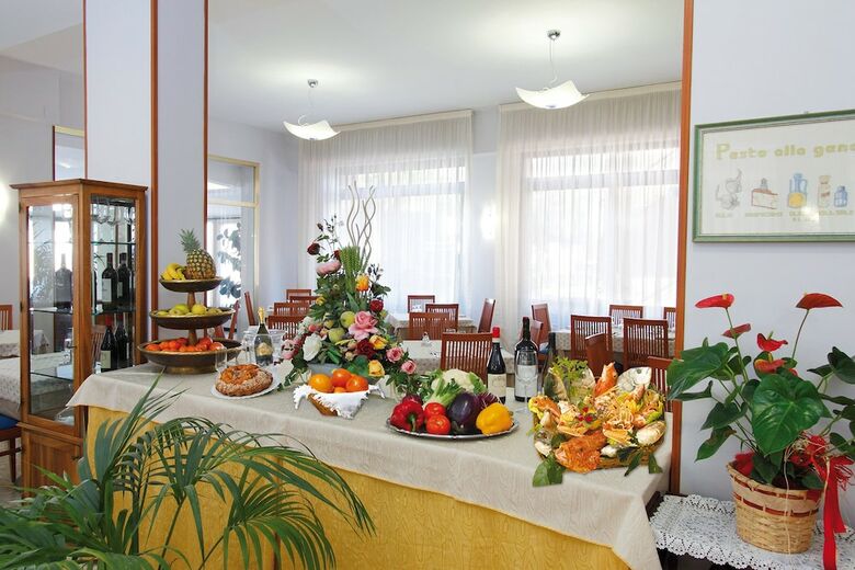 Hotel Mediterran�e