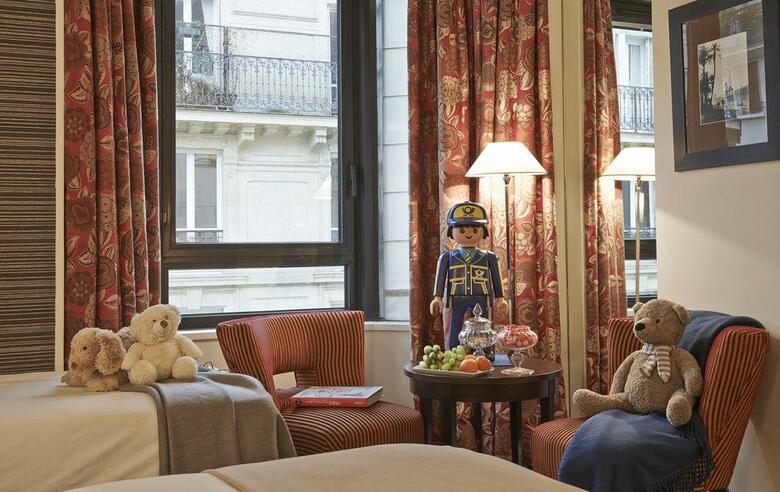 Plaza Tour Eiffel Hotel